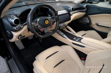 2017 Ferrari GTC4LUSSO photo 7