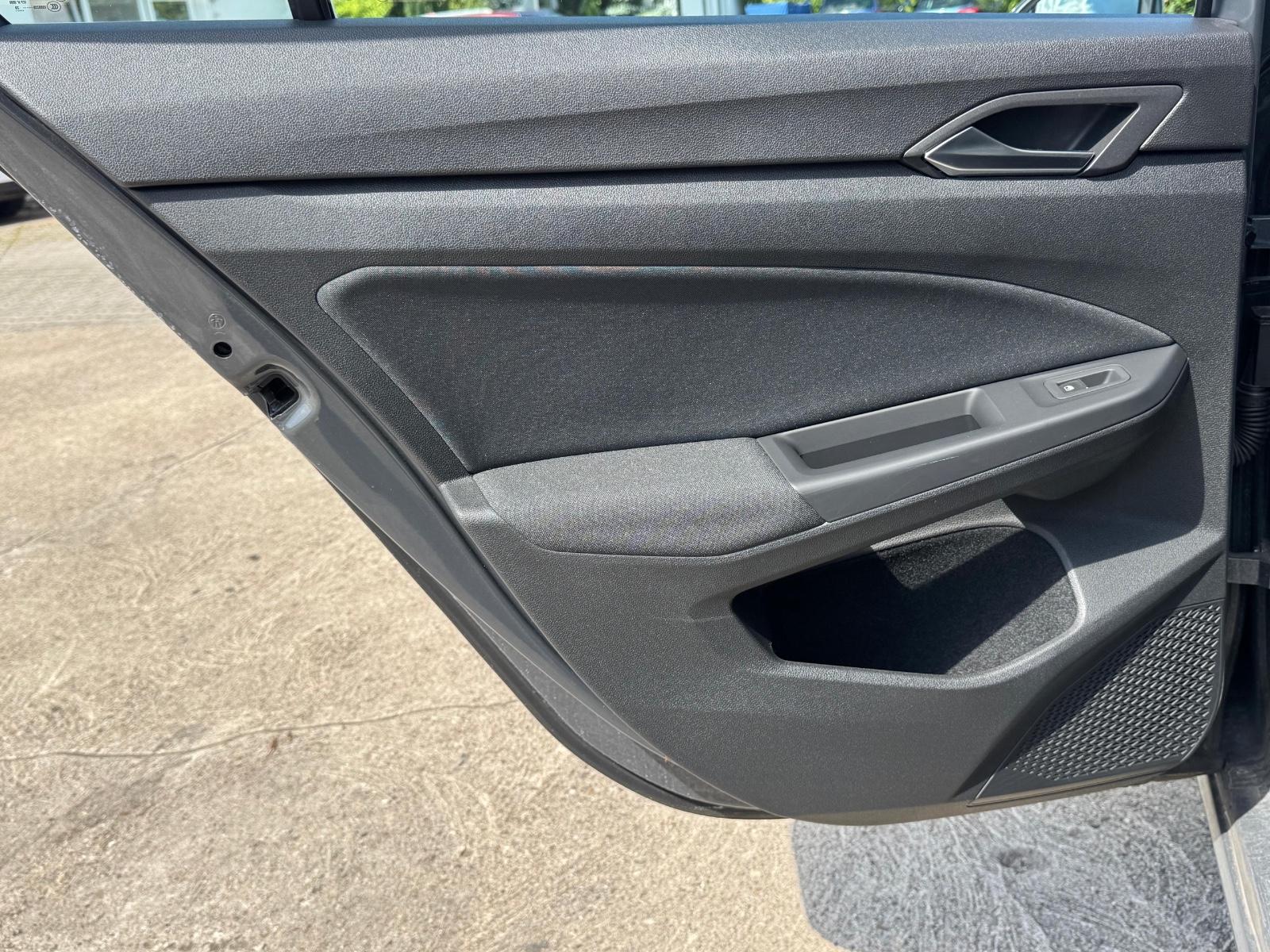 Volkswagen Golf VIII Lim. Style 1.Hd 8f. Nav DAB LED Massag, миниатюра 18