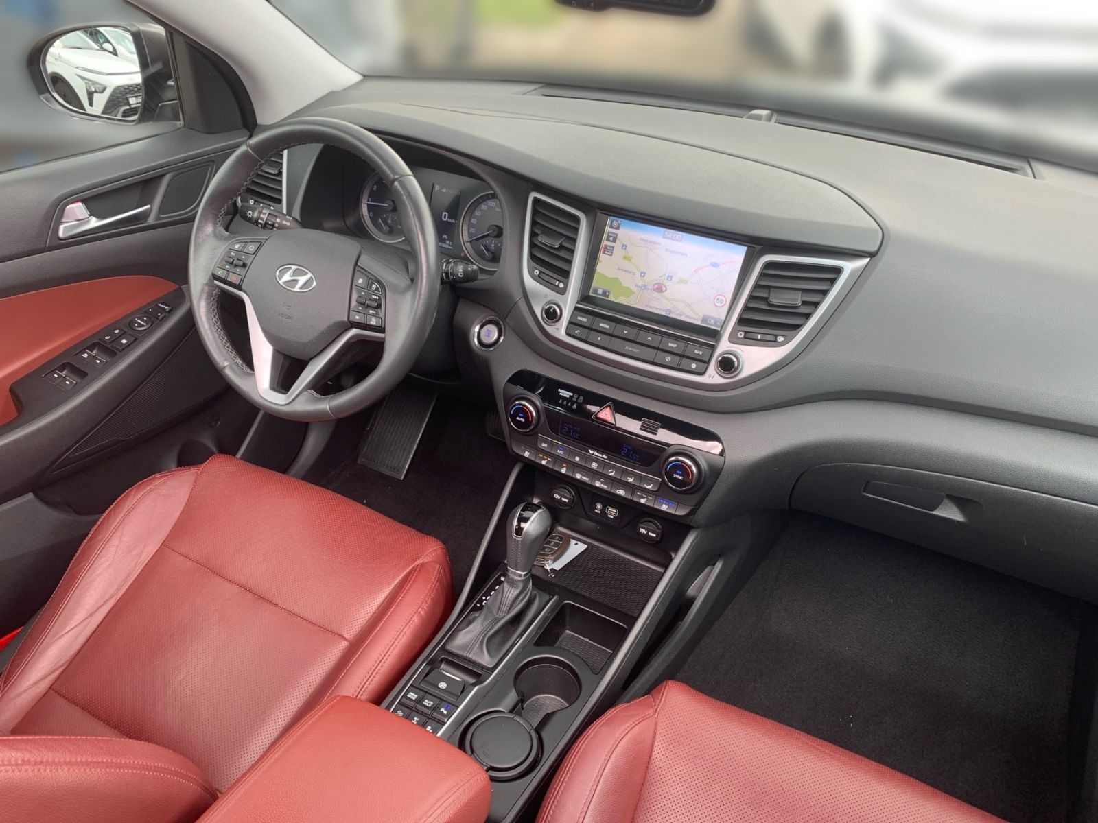 Fahrzeugabbildung Hyundai TUCSON 1.6 Turbo 7-DCT Premium 4WD Leder Pan.Dac