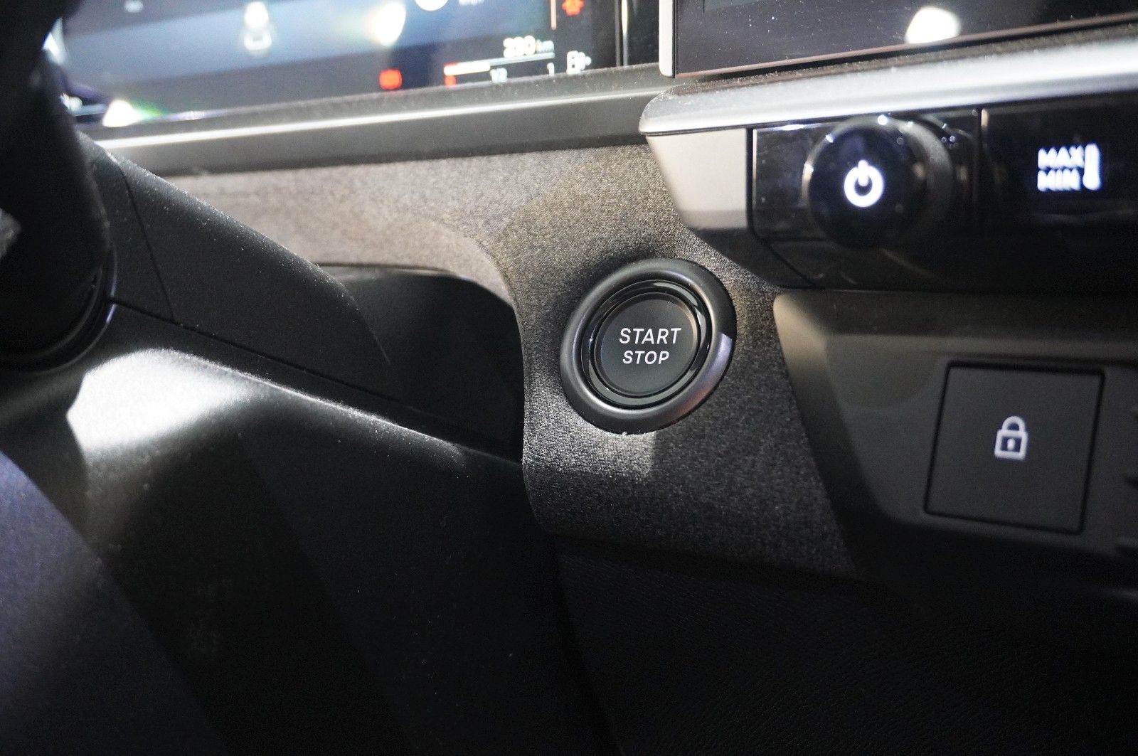 Fahrzeugabbildung Opel Grandland B 1.2 48V GS MHD LED-MATRIX/KAMERA/SHZ