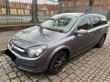 Opel Astra 1,9 CDTI TÜV 10.2026 - Opel Astra aus 2006 mit Diesel-Antrieb