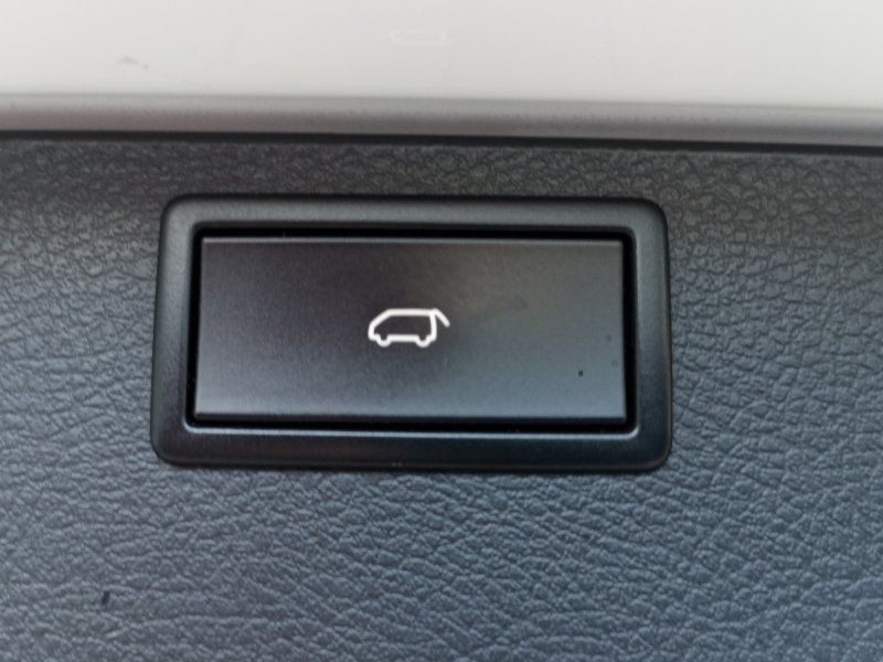 Fahrzeugansicht 19 Fahrzeugabbildung Volkswagen T6 2.0TDI 4Motion Multivan Generation Six DSG