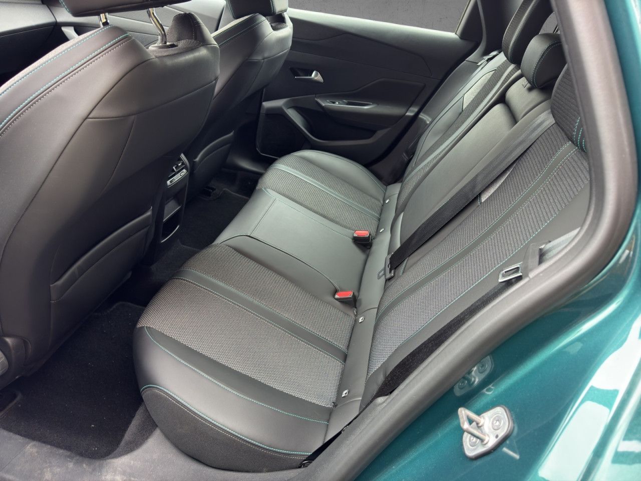 Peugeot 308 - Bild 9