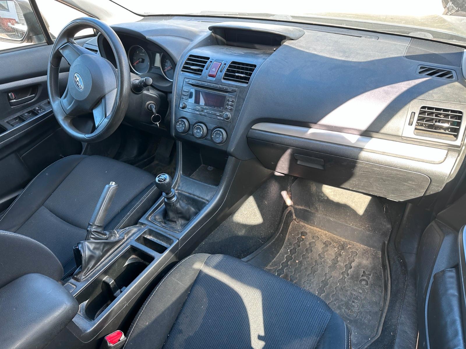Subaru XV 2013 — фото 10