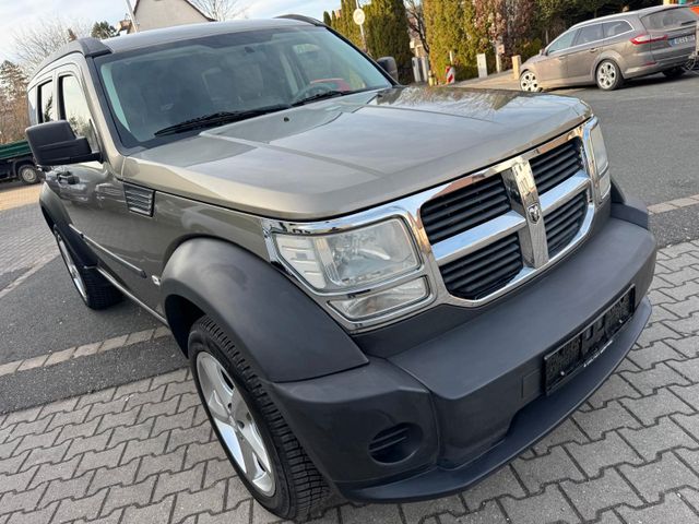 Dodge Nitro SXT  4x4