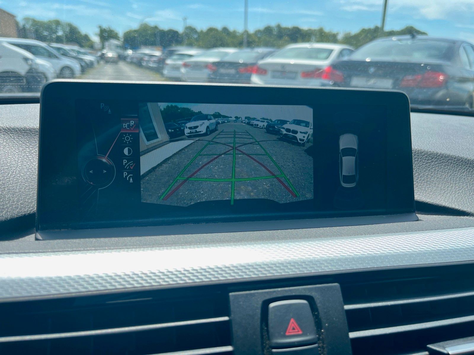 Fahrzeugabbildung BMW 420i Gran Coupé Sport-Aut. M SPORTPAKET Navi LED