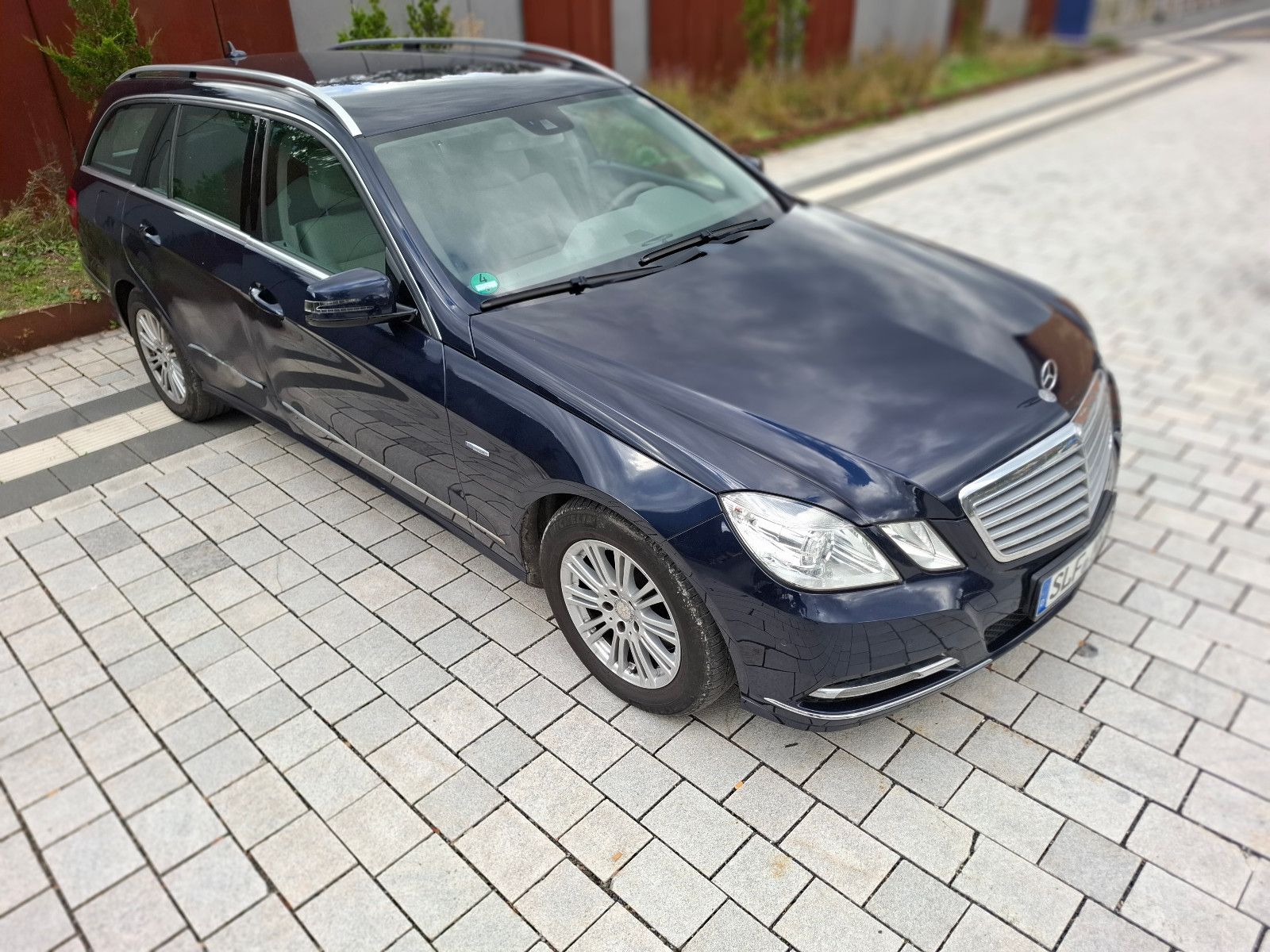 Mercedes E 350 2012, 3.0D dīzelis, Automāts, Universāls, Zils — Latvijā