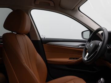 Fahrzeugabbildung BMW 530d Tour HUD ACC Kamera DAB  Komfortzugang