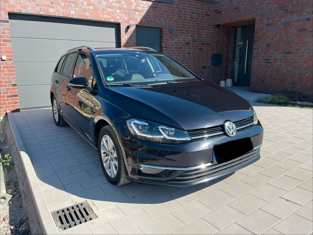 Image of Volkswagen Golf
