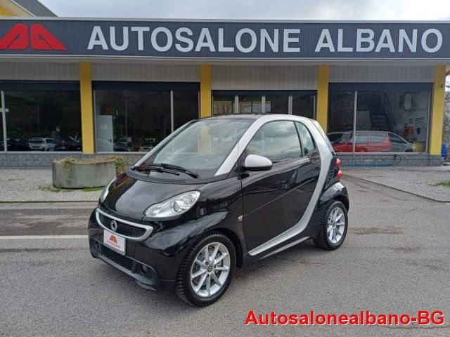 Smart SMART ForTwo 1000 52 kW MHD coupé passion BICOLO