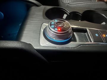 Ford Kuga - 8