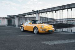 Fahrzeugabbildung Porsche 964 Turbo 3.6 *Speedgelb / Speedline / Dt. Fzg*