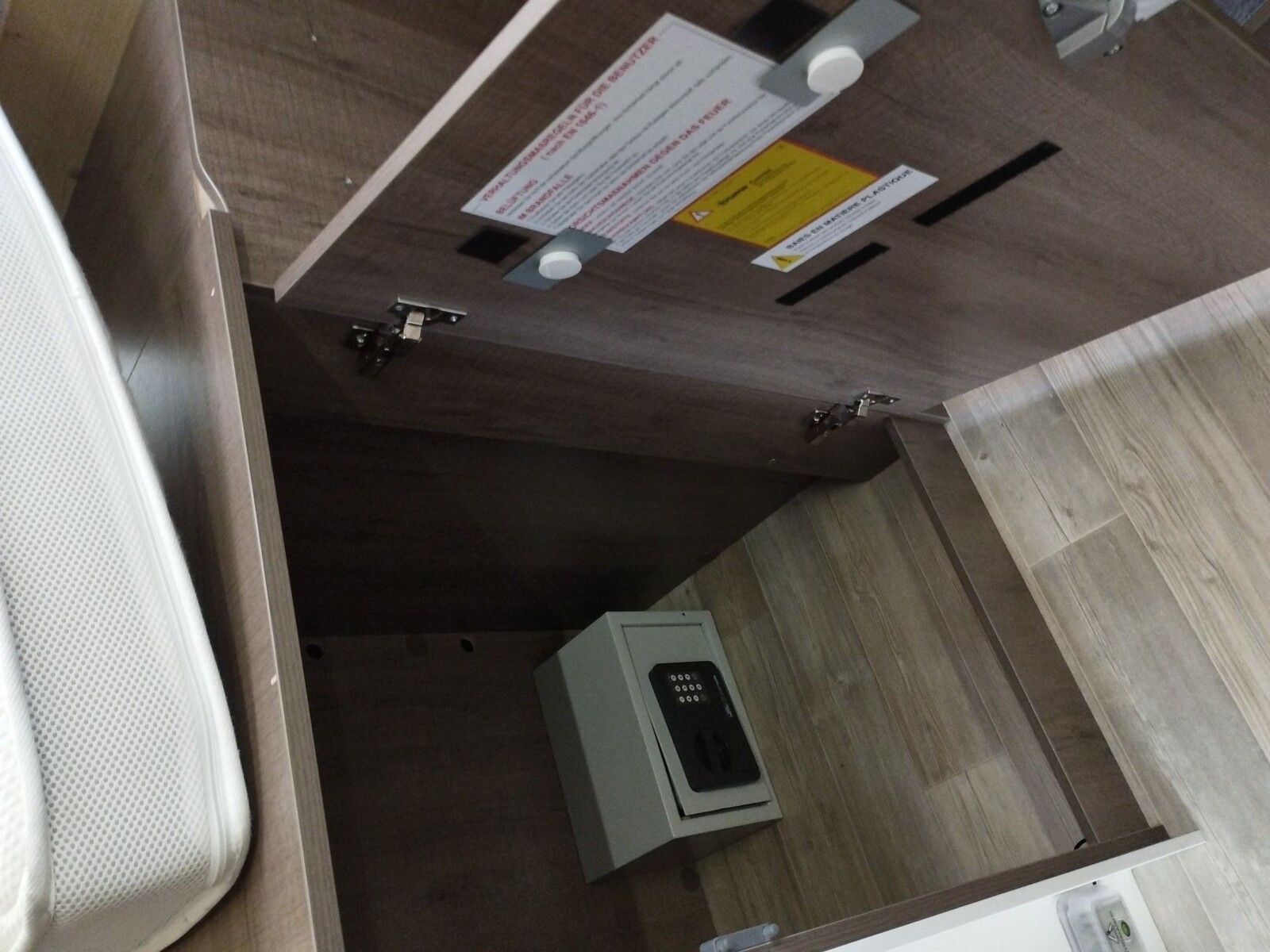 Fahrzeugabbildung Mooveo Tei 74 EB