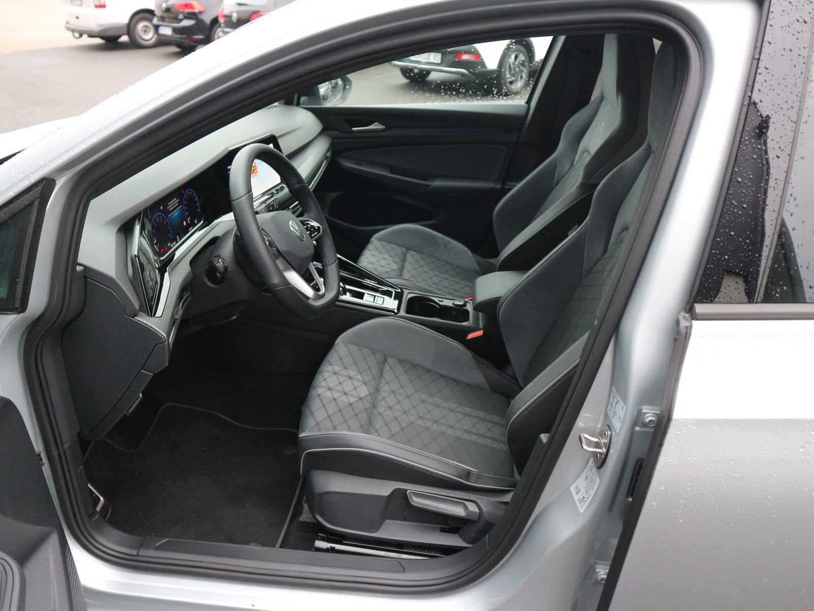 Volkswagen Golf - Bild 9