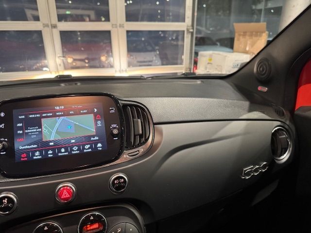 Fahrzeugabbildung Abarth 695 Autom. Beats Navi Carplay PDC