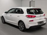 Hyundai i30 Navi/SHZ/PDC/Kam/Tempom./17"LM - Hyundai i30 in Magdeburg