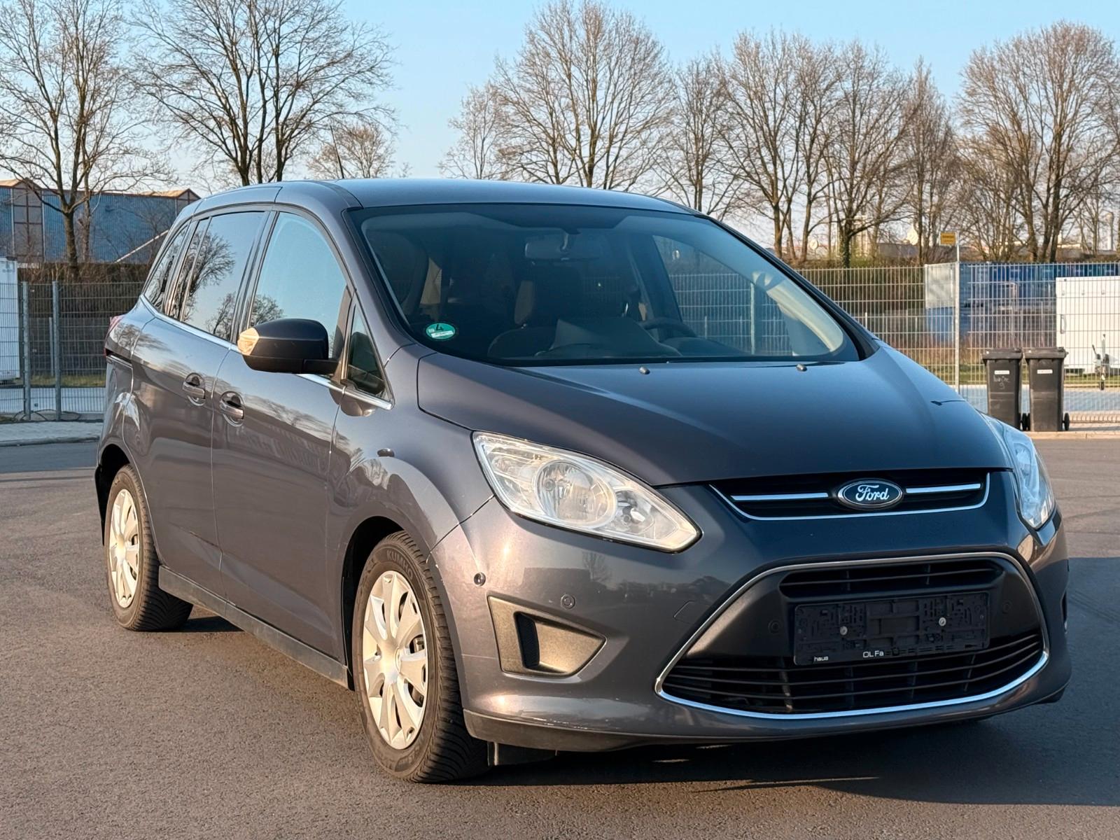 Ford Grand C-MAX 2012 — вигляд ззаду