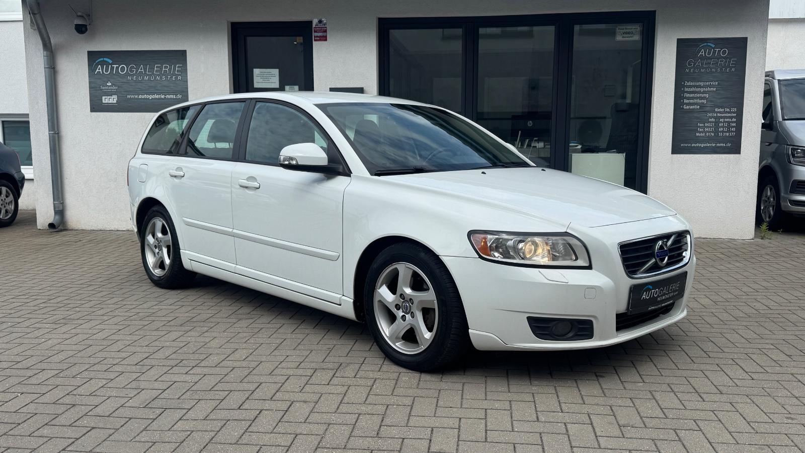 Volvo V50 Kombi 1.6 D Business Edition°AHK°PDC°SitzHzg