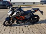 KTM Duke 125