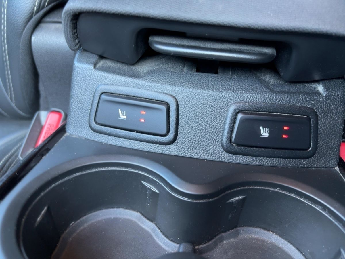 Fahrzeugabbildung Renault Kadjar LIMITED Deluxe TCe 140 GPF SHZ Navi GJR