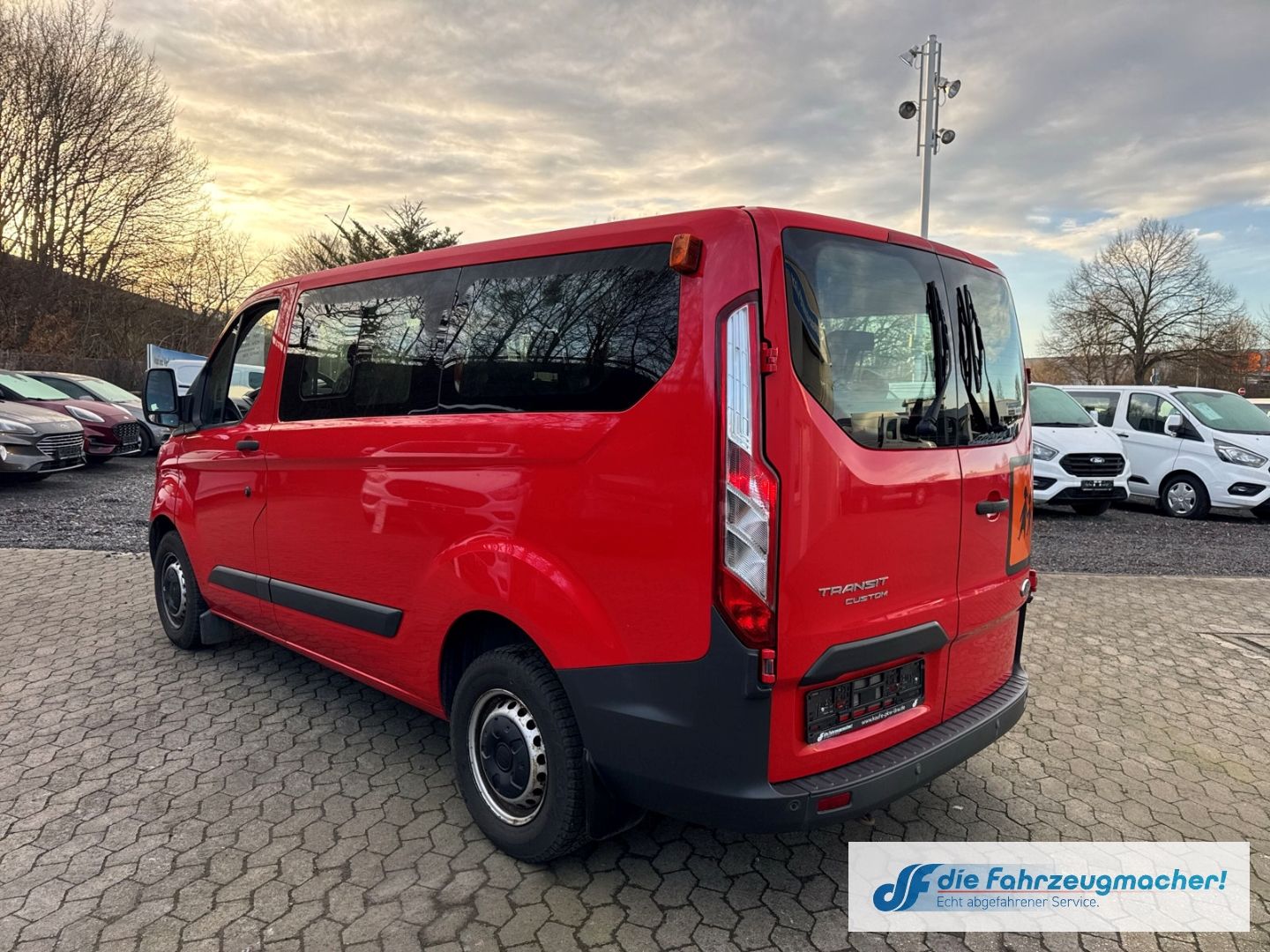 Fahrzeugabbildung Ford Transit Custom Tourneo 300 L1 *2087 *EXPORT