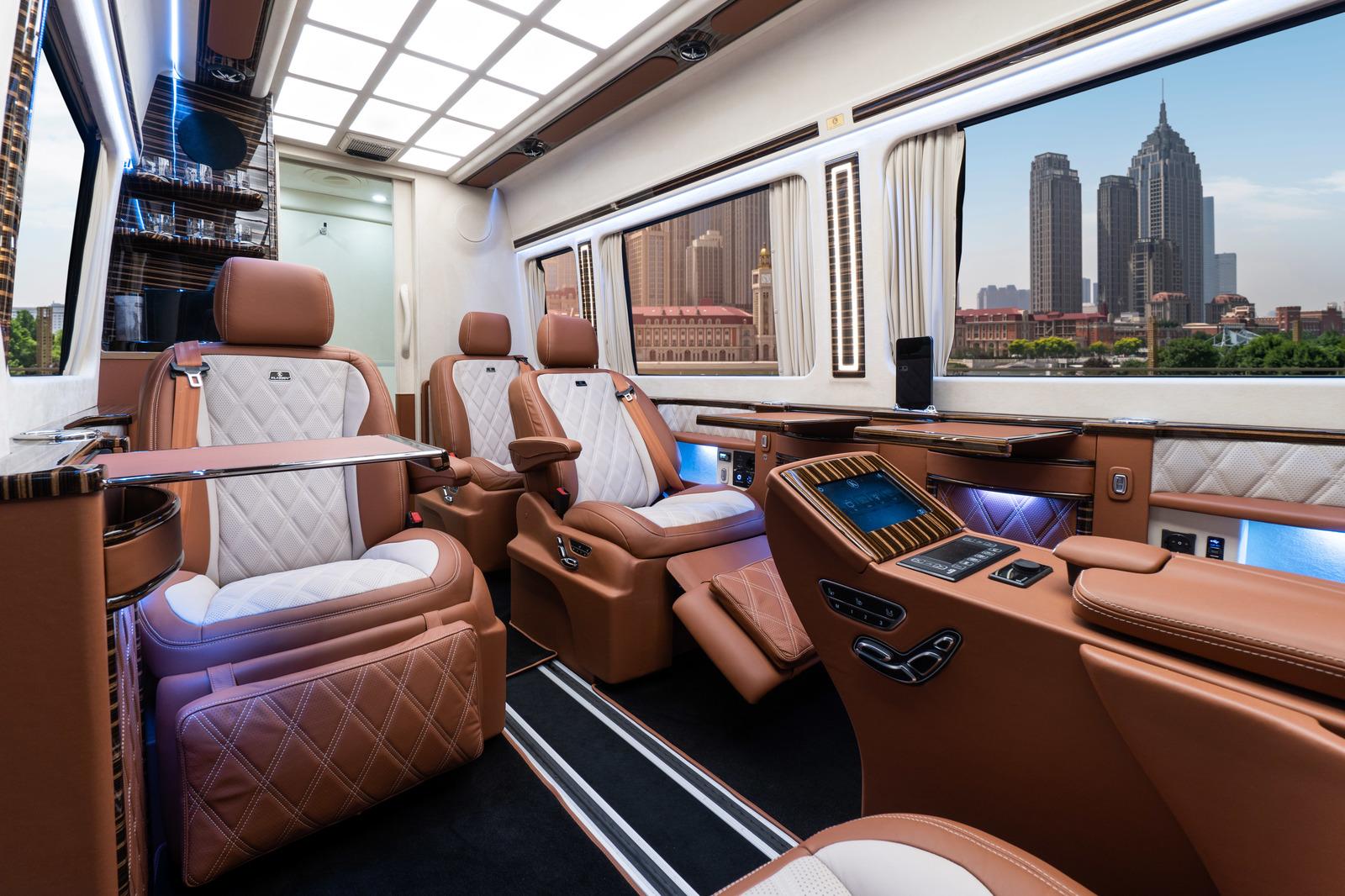Mercedes-Benz Sprinter 519 - Luxury VIP BUS BAR, TOILET