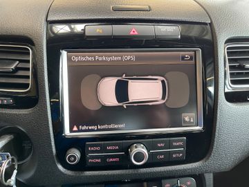 Volkswagen Touareg V6 TDI BMT DSG *NAVI*XENON*LEDER*DAB*