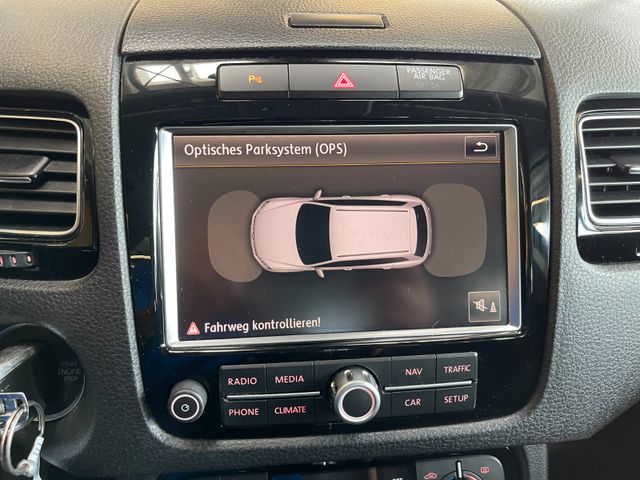 Volkswagen Touareg V6 TDI BMT DSG *NAVI*XENON*LEDER*DAB*