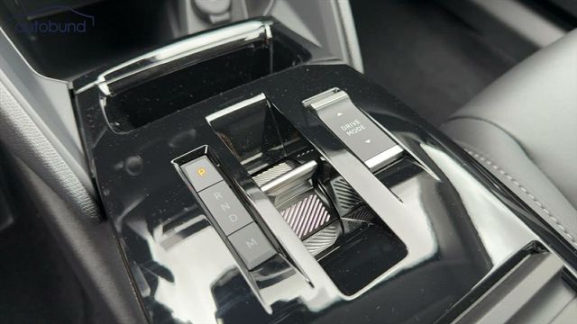 Citroën C4 III 1,2 PT Autom Max Keyless Sitzheizung 