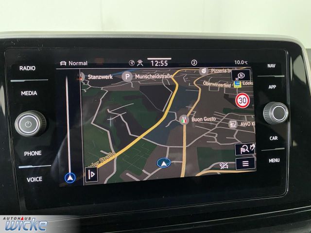 T-Roc 1.5 TSI DSG R-Line NAVI KLIMA AHK REAR VIE