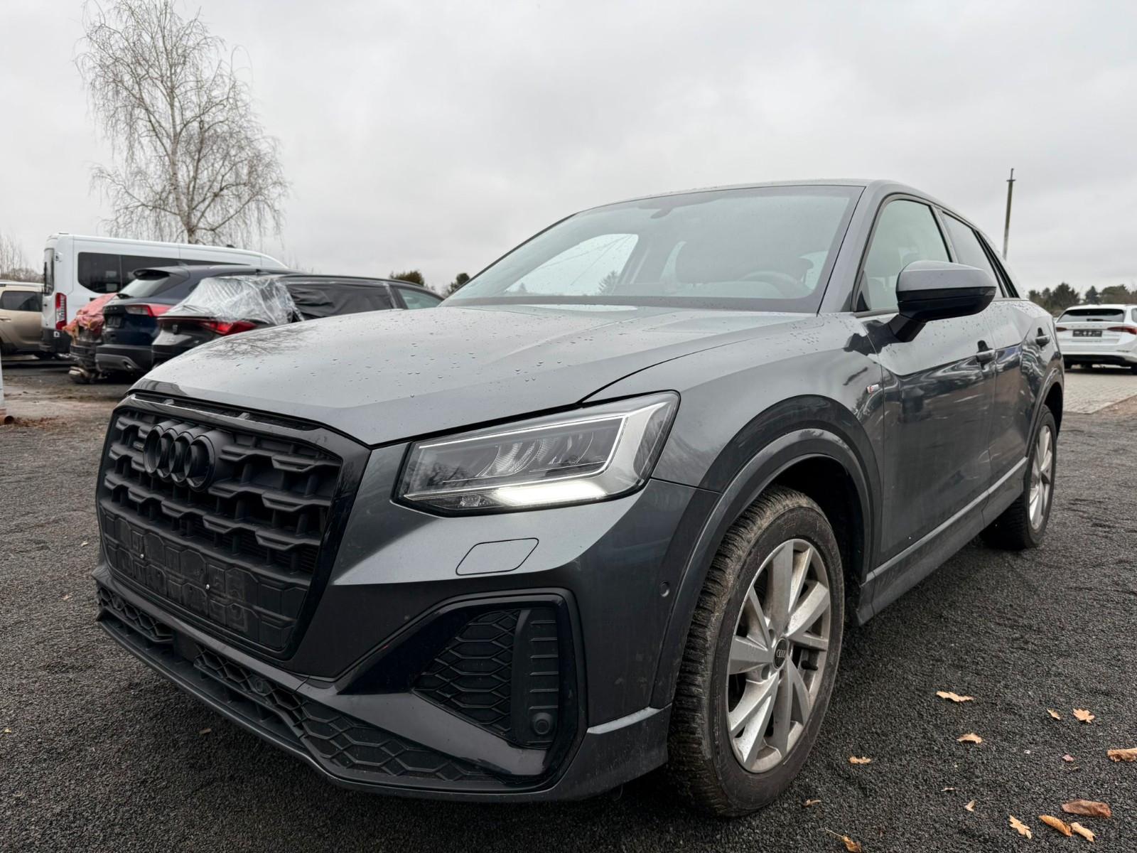 Audi Q2 40 TFSI quattro S line Kamera Tempo Navi