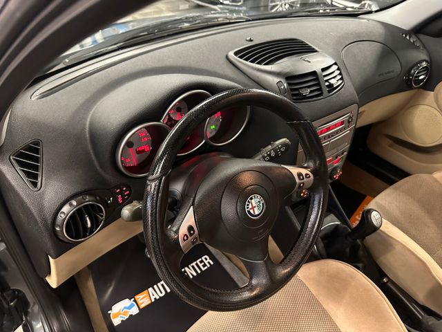 Alfa Romeo 147 1.6 16V T.Spark ECO *Klima*TÜV*CD-Player*