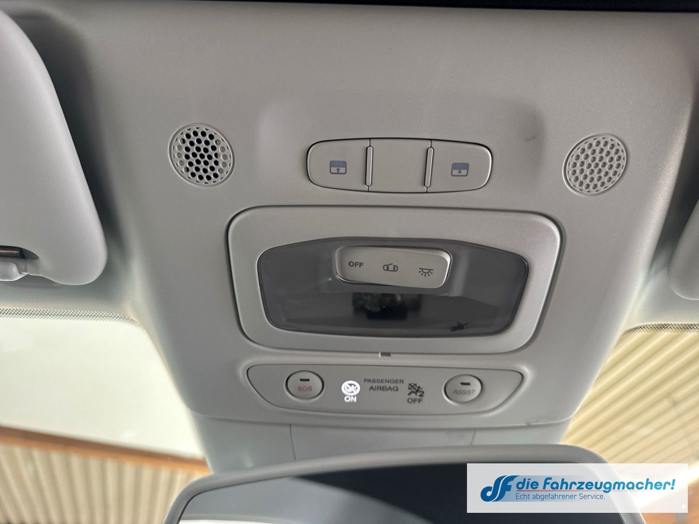 Fahrzeugabbildung Fiat 500 e CABRIO Sitzhzg CarPlay Kamera Klimaautom F