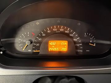 صورة مصغرة 12 لـ 2005 Mercedes-BENZ VIANO