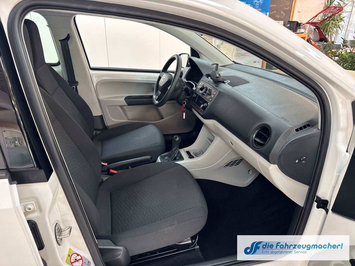 Fahrzeugabbildung SEAT Mii Style 1.0 EU6d-T SHZ Berganfahrass. Winterpa