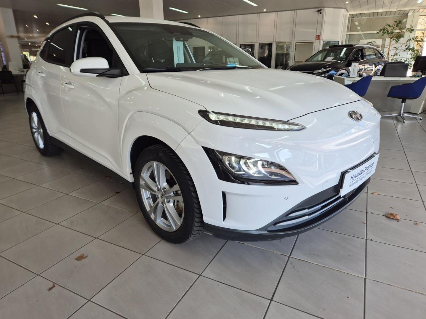 Hyundai KONA Trend Elektro 2WD Navi Soundsystem LED ACC 