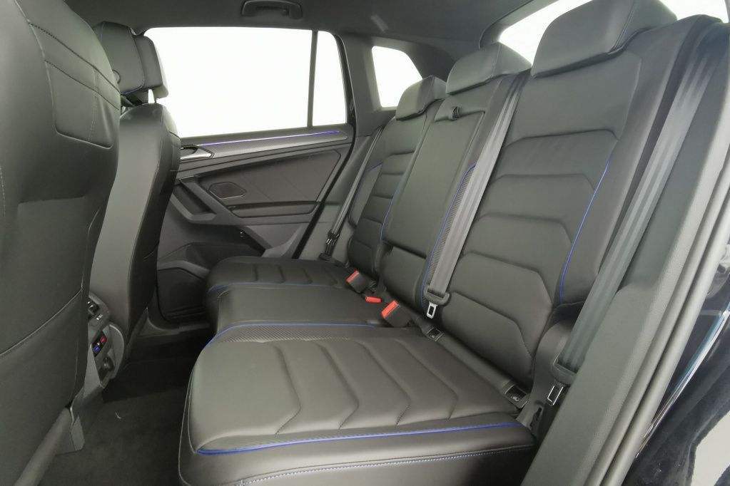Volkswagen Tiguan R 4Motion 2.0 TSI AHK*Tempo*PDC*RFK*Nav