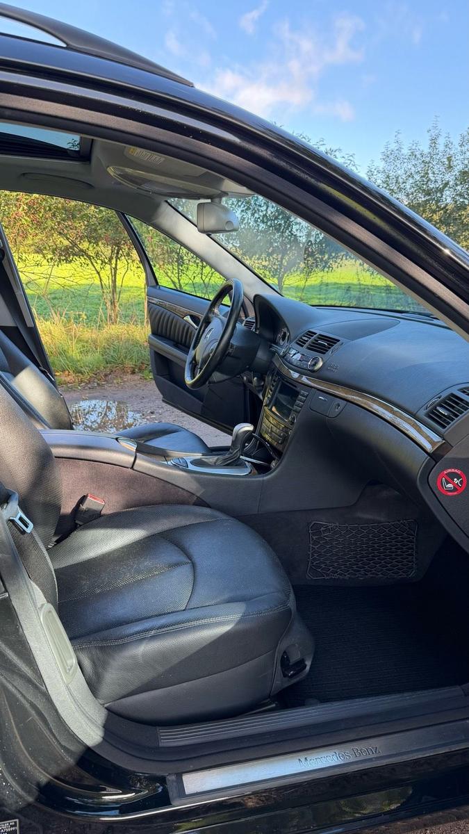Mercedes-Benz E350 2005 — photo 5