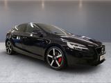 Volvo V 40 Momentum T3 2.0 NAVI LED SHZ PDC RFK 18Z - Volvo Gebrauchtwagen in Frankfurt