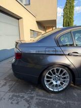 BMW 318i - - BMW 318 aus 2007: 318i