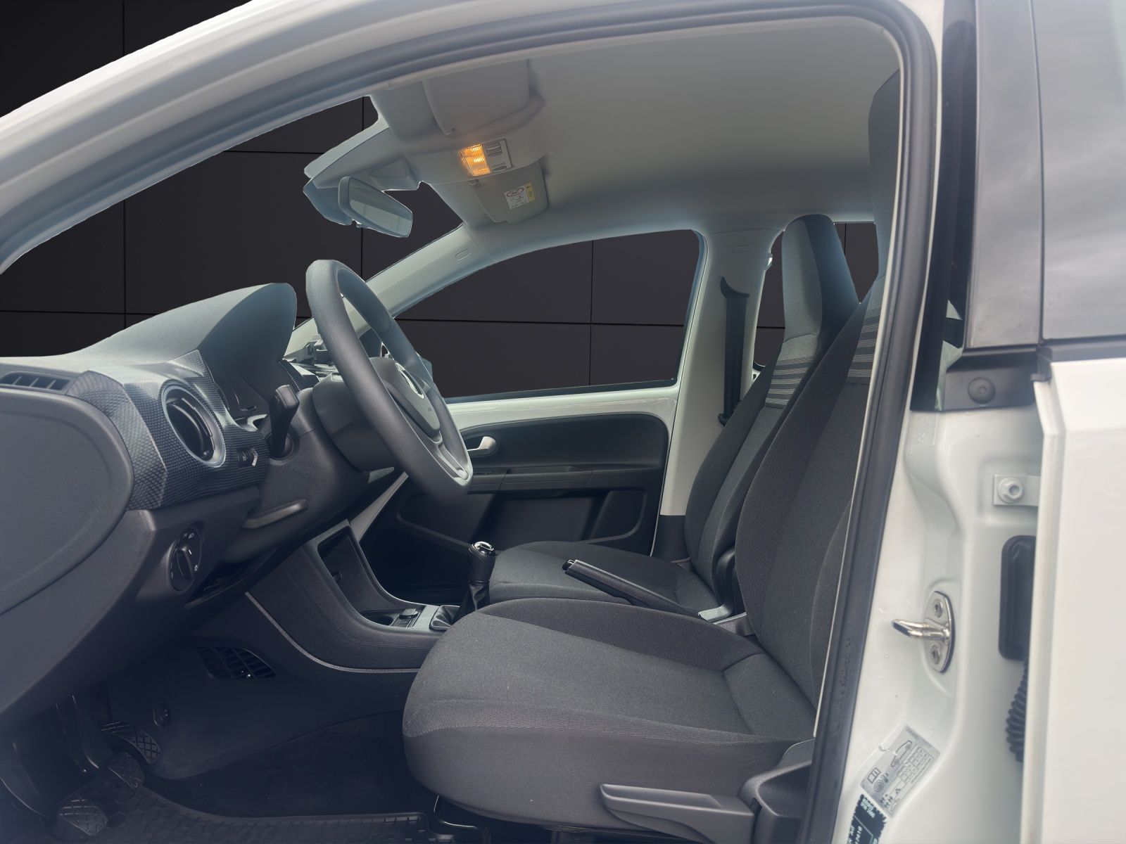 Fahrzeugabbildung Volkswagen up! 1.0 Klima DAB SH