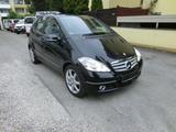 Mercedes-Benz A 180 A  AVANTGARDE  5-türig  Xenon SH Lamelle - Mercedes-Benz A 180 Gebrauchtwagen in München