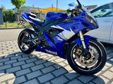 Yamaha R1 RN12 - YAMAHA 2004 R1