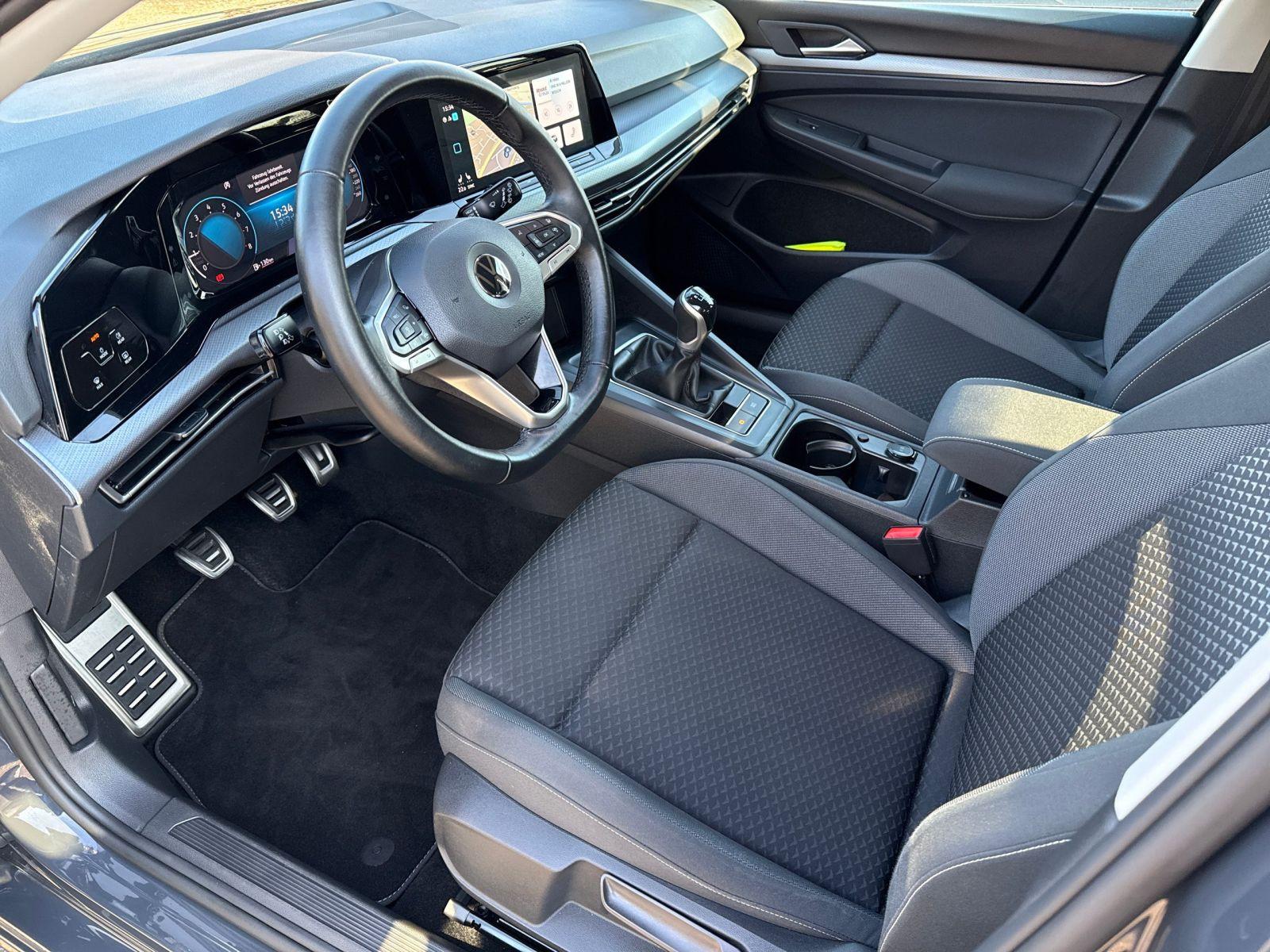 Volkswagen Golf VIII Active 1.0 TSI AHK, SHZ, NAVI, миниатюра 8