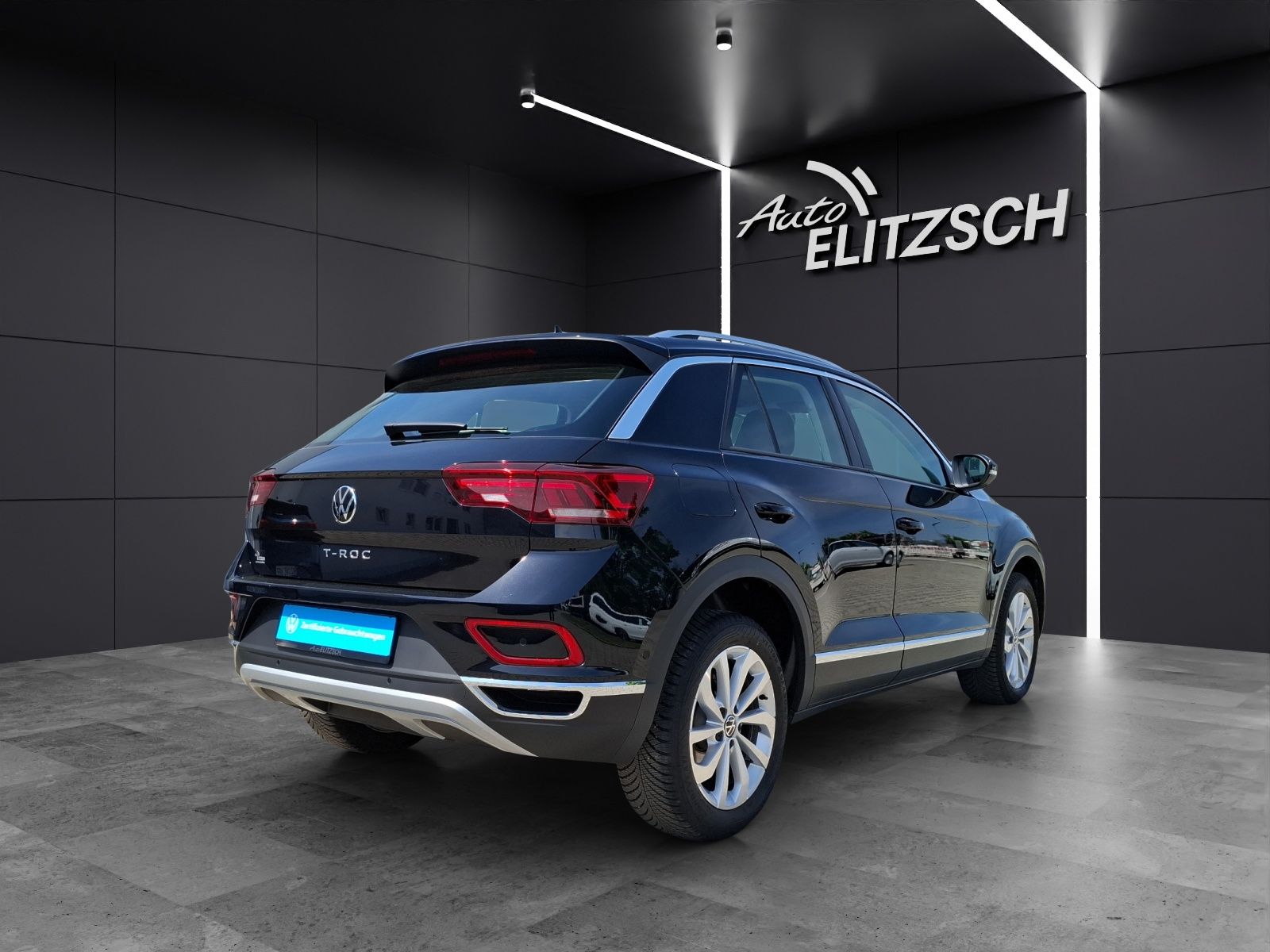 Fahrzeugabbildung Volkswagen T-Roc TDI Style LED Navi AID ACC Park-Assist SH