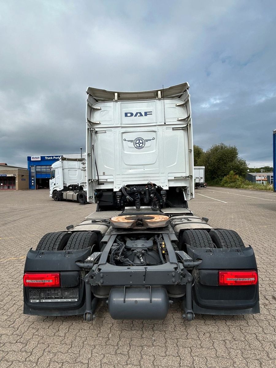Fahrzeugabbildung DAF XG 480 FT, Low Deck, Intarder
