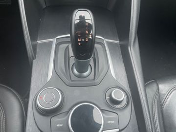 Alfa-Romeo Giulia - 9
