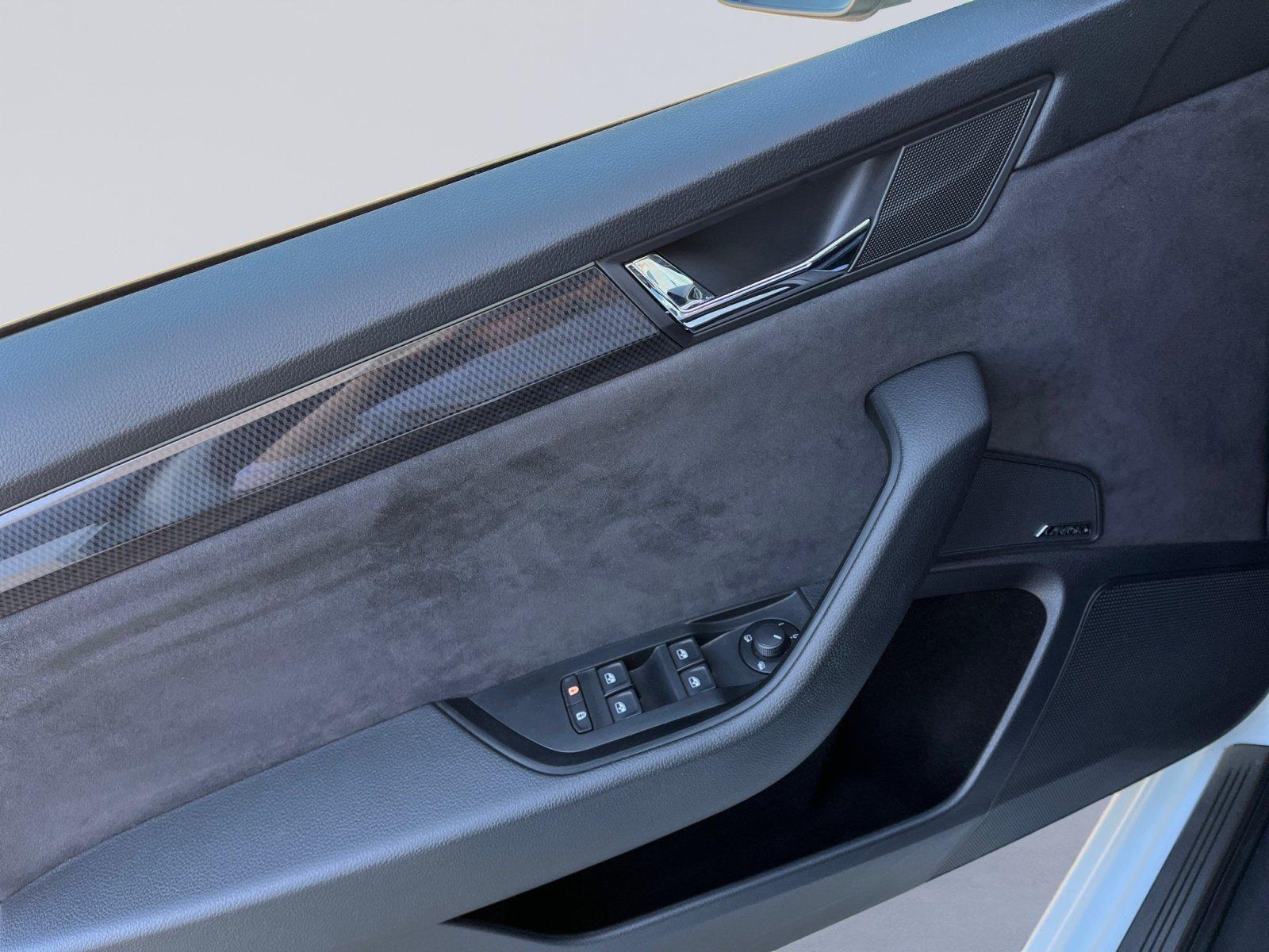 Skoda Superb Combi 1.8TSI DSG Sportline Navi+Winterpak