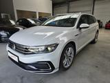 Volkswagen Passat GTE ACC AHK Pano Navi Leder CarPlay HUD - Volkswagen Passat: Standheizung