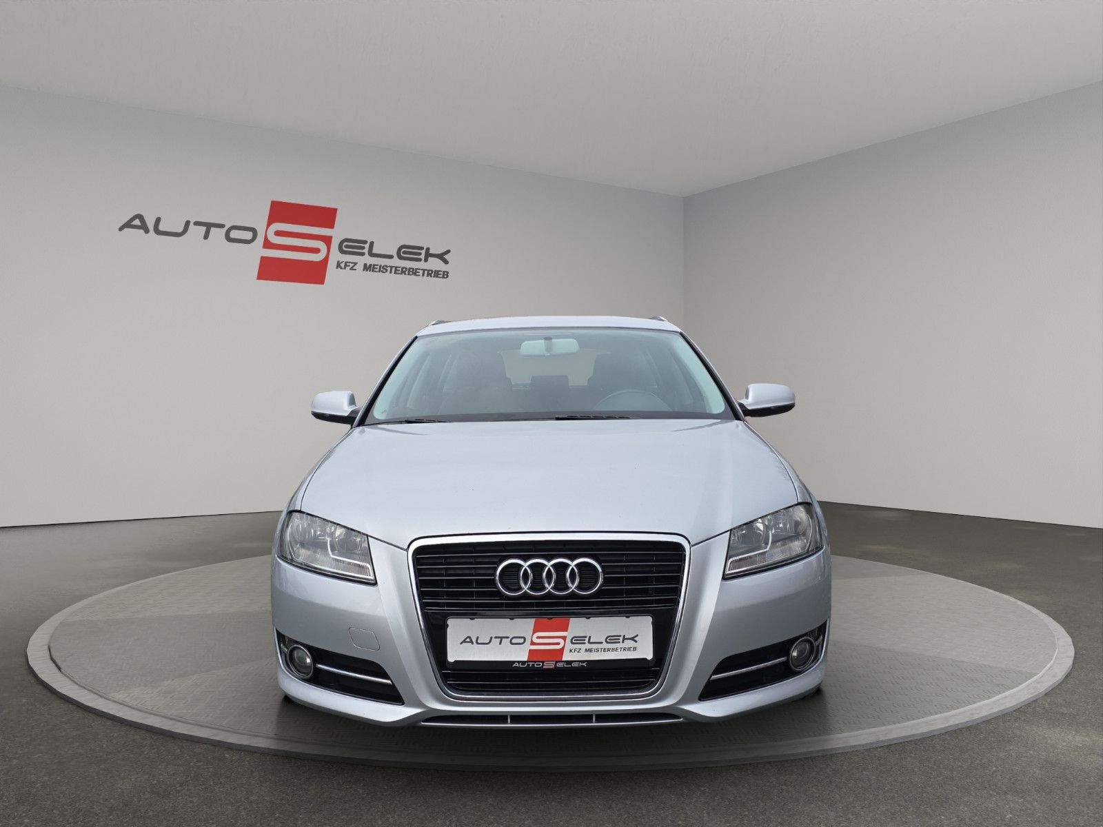 Fahrzeugabbildung Audi A3 Sportback 1.2 TFSI Attraction+Klima+SHZ